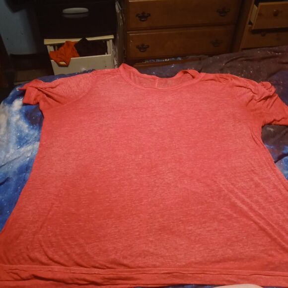 Tee  - Picture 2 of 4